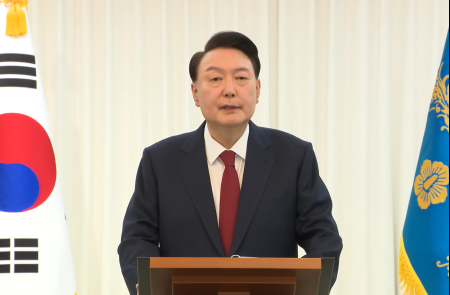 尹, 오늘 두 번째 공판준비기일... "기소 혐의 첫 공식 입장 밝힐 듯"