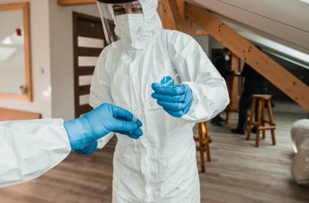 '엠폭스' 인간 간 전파 증가... 글로벌 보건 위협 가능성 경고