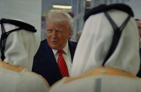 트럼프, UAE서 280조원 투자 유치... AI·항공·광물·에너지 포괄 협력