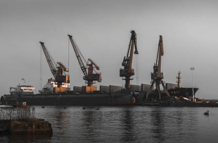 트럼프, 美 조선업 재건 본격화... "韓 업계 협력 기회 선점해야"