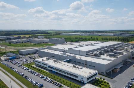 솔루스첨단소재, 세계 1위 CATL 잡았다… 국내 전지박社 최초 공급계약