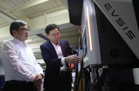 EVSIS, 베트남 하노이시 사절단 만나 현지 전기차 충전 인프라 확대 논의