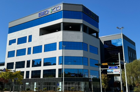 센코, 화웨이·SMIC 공장 심사 통과…中 AI칩 굴기 수혜 기대