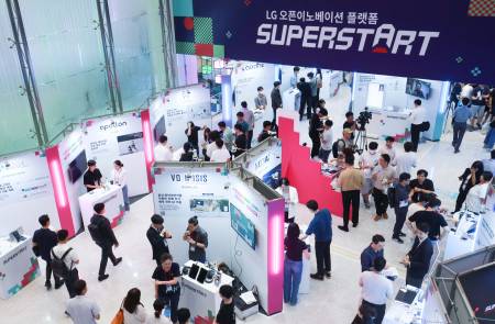 LG, 스타트업과 함께 우주산업 진출… 누리호 4·5차에 부품 첫 탑재