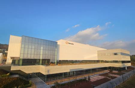 한화시스템, 제주 내 국내 최대 민간 주도 위성 제조공장 준공…연간 100기 생산