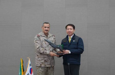 사우디 공군사령관 KAI 방문… KF-21 시찰 및 항공방산 협력 논의
