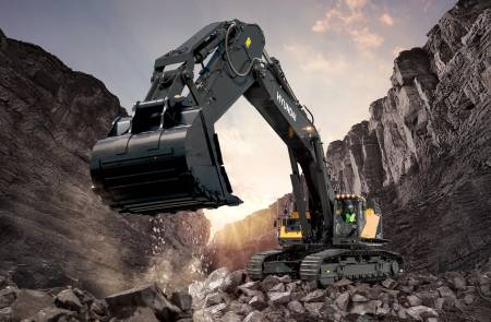 HD건설기계, 몽골 광산용 장비 63대 대거 수주… ‘1사 2브랜드’ 시너지 폭발