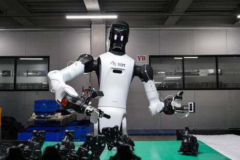 아이엘, 휴머노이드 로봇 ‘아이엘봇’ 생산라인에 실전 투입