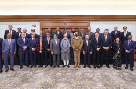 HD현대, 인도 정부와 조선 협력 확대 MOU 체결… 합작조선소 설립 추진