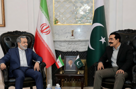 이란 외무, 하루 만에 다시 파키스탄행 "구체적 종전 조건 전달"